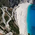 Alexia Ferentinou Apartman *