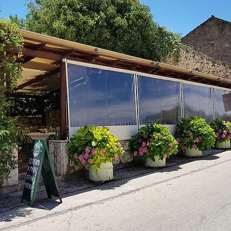 Apartament Alexia Ferentinou *